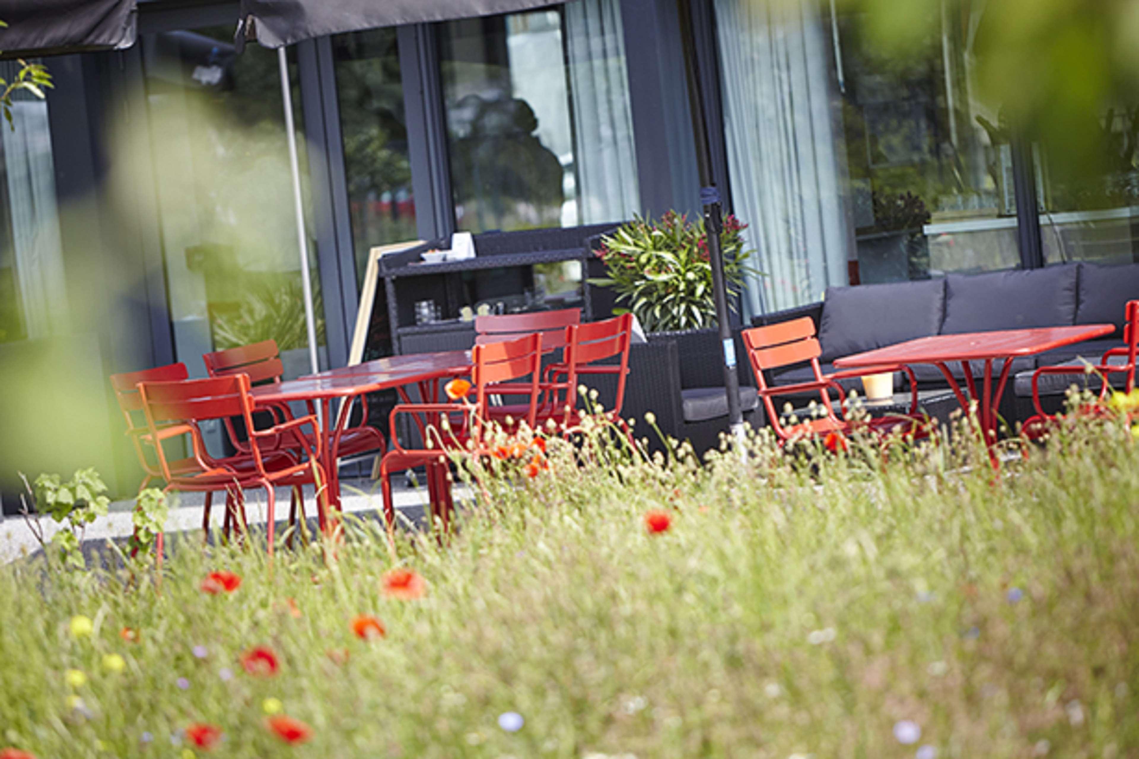 Ibis Lyon Est Meyzieu Hotel Buitenkant foto
