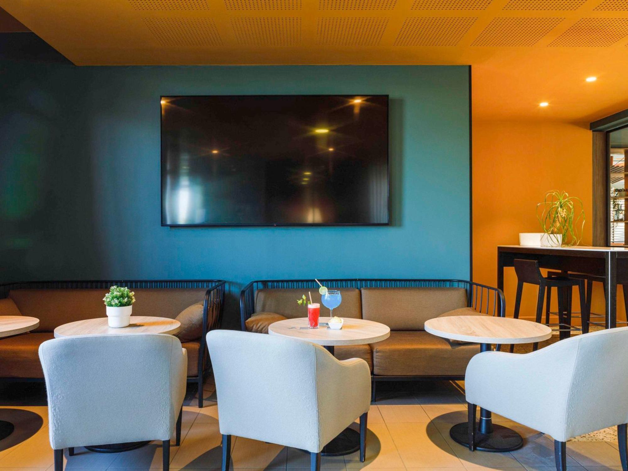 Ibis Lyon Est Meyzieu Hotel Buitenkant foto